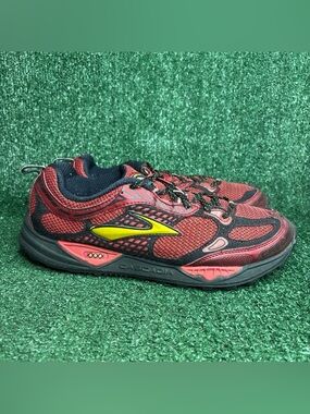 VTG Brooks Cascadia 6 1100911D654 Men's 12.5 D Running Shoes Red Athletic Shoes
